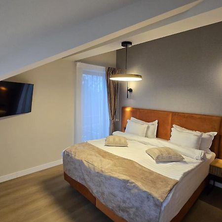 La Boheme Corbeanca - Partener Therme Ostratu Екстер'єр фото