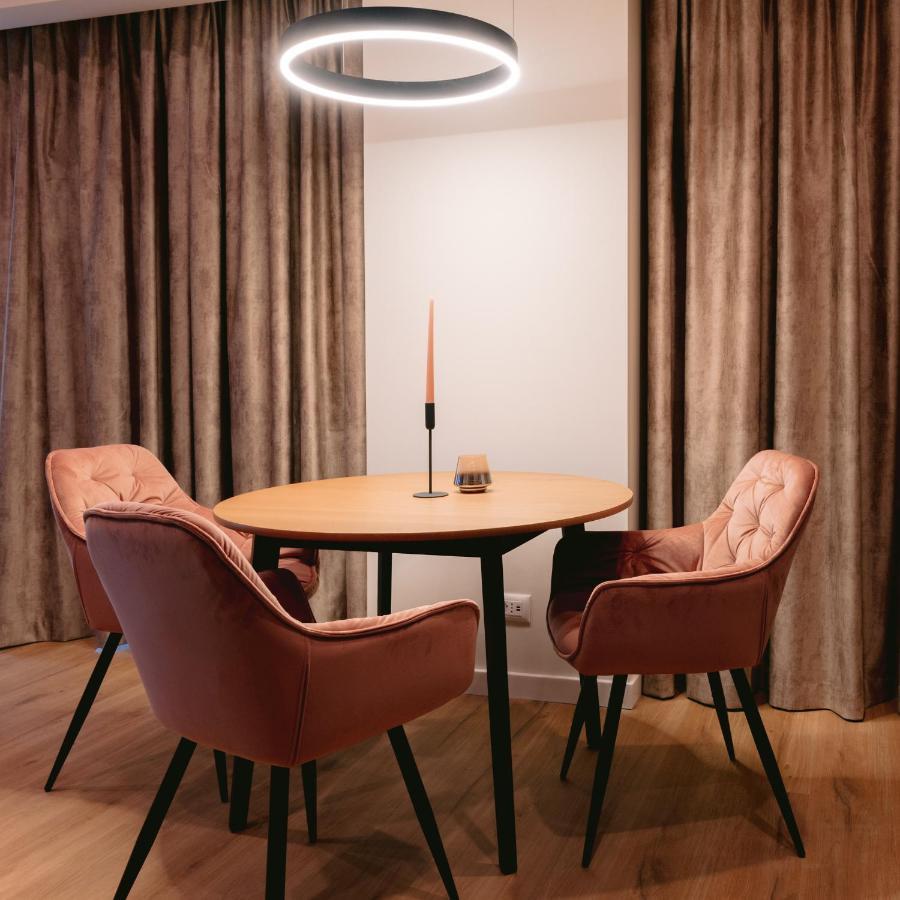 La Boheme Corbeanca - Partener Therme Ostratu Екстер'єр фото