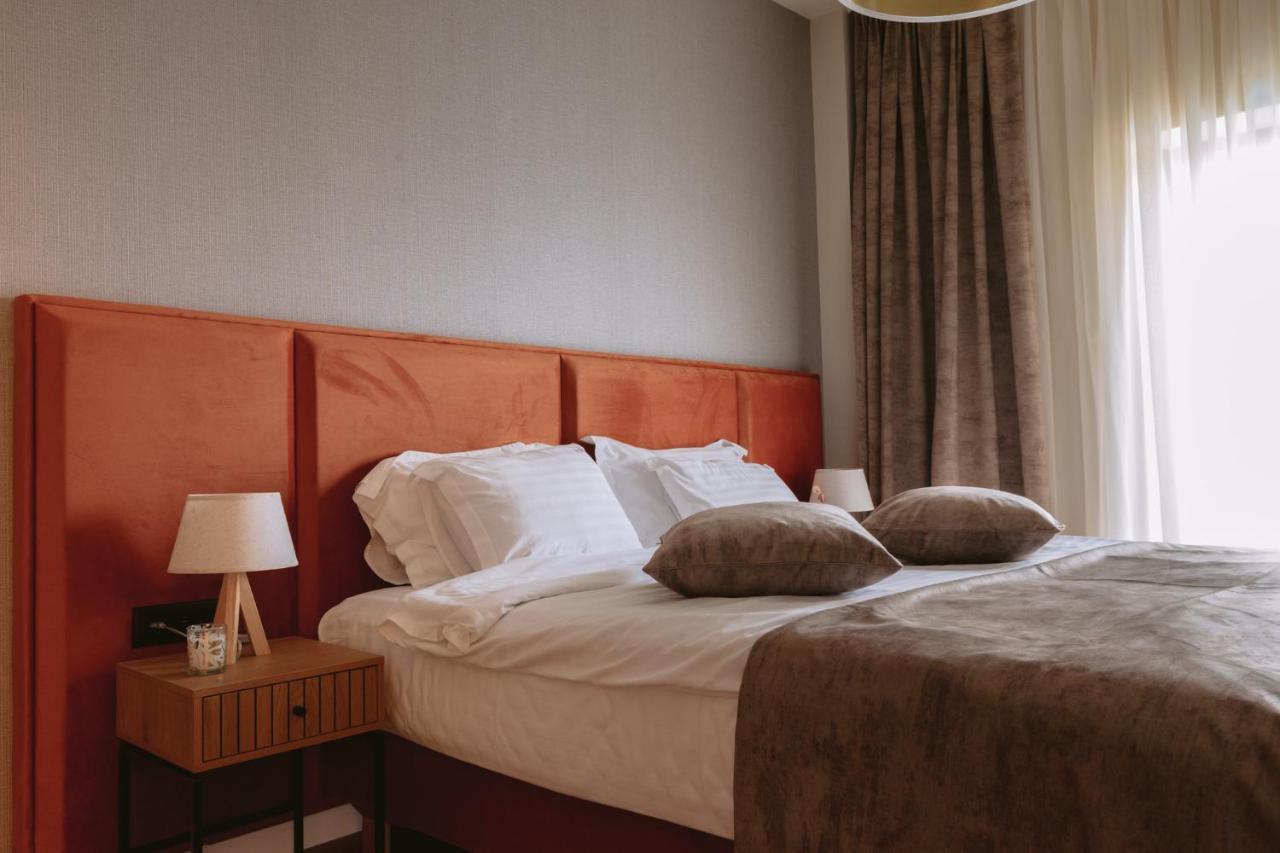 La Boheme Corbeanca - Partener Therme Ostratu Екстер'єр фото